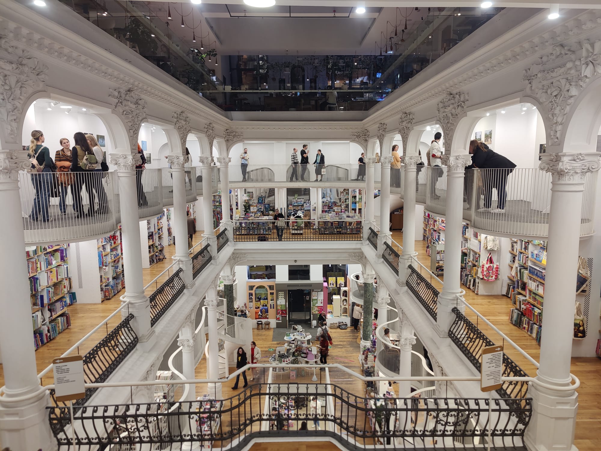 WhatsApp Image 2025-10-23 at 18.52.08