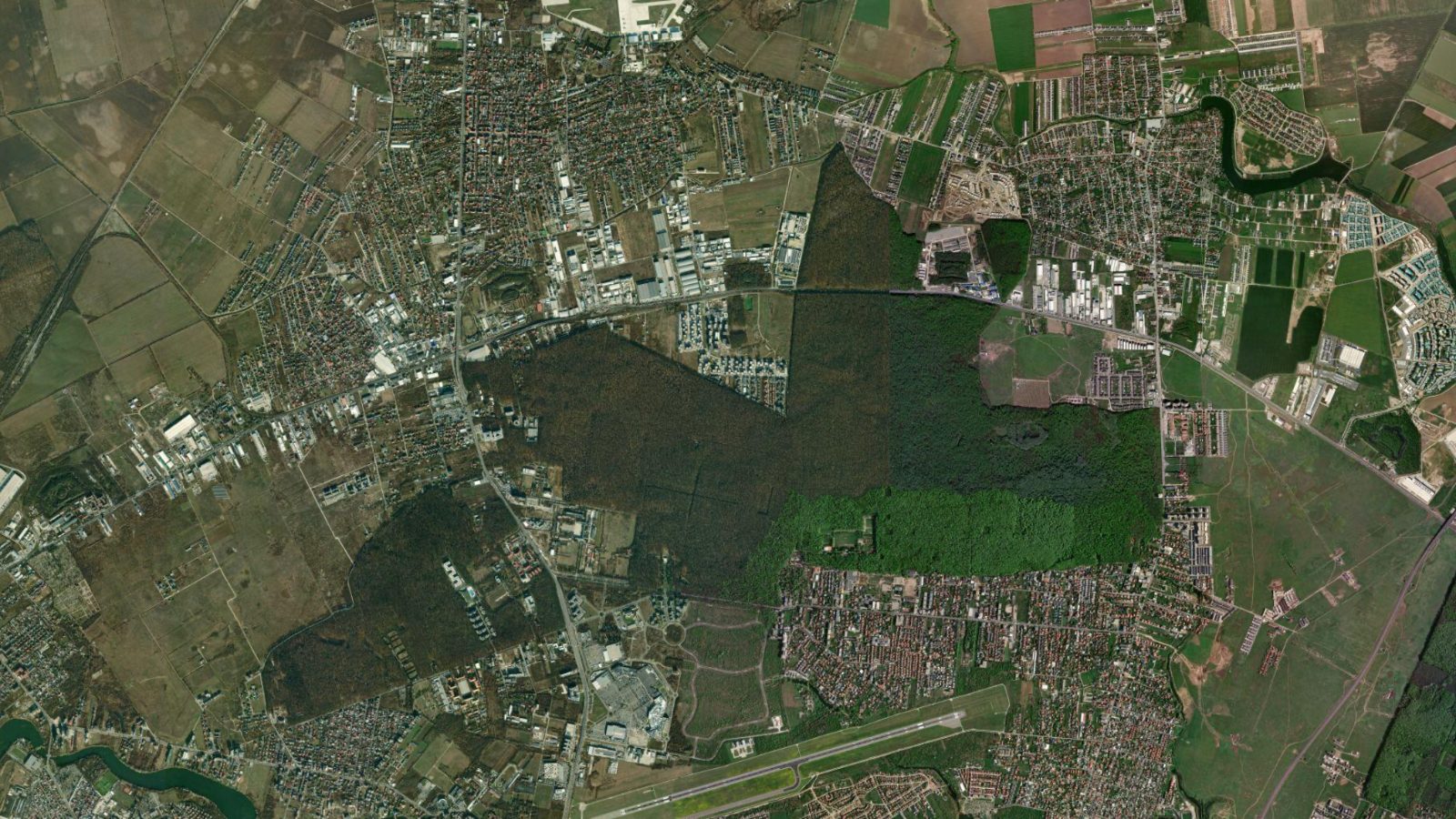 Vedere din satelit — Pădurea Băneasa